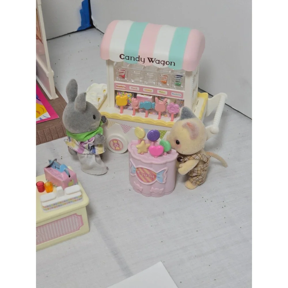 Calico Critters Sylvanian Family Village Cake Shop Epoch Rabbits Accessorized
